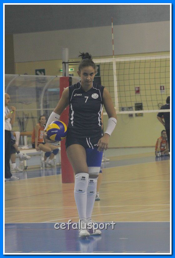 121110 sport2 516_tn.jpg